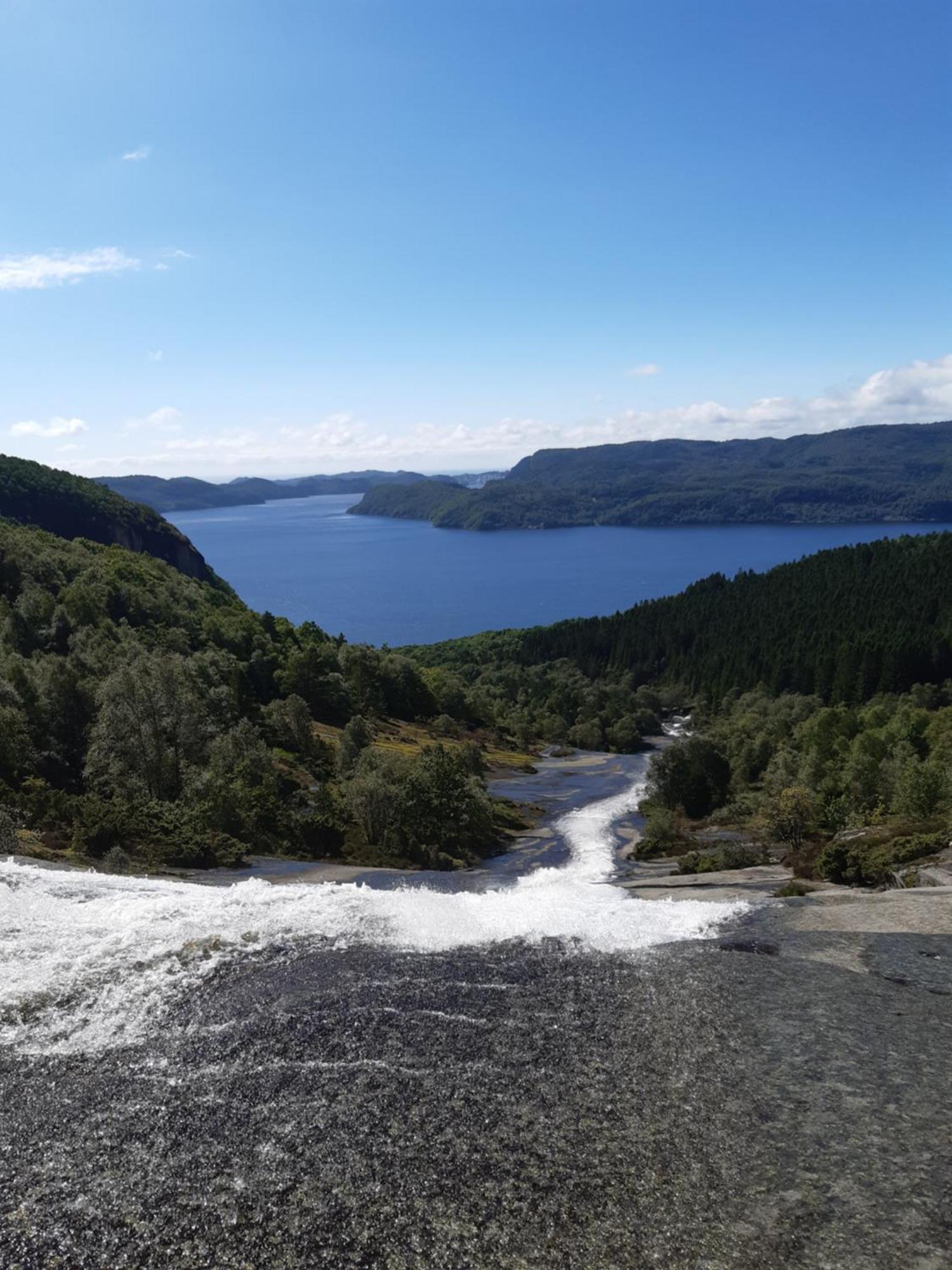 Gemuetliches Helles Am Mit Panoramaseeblick + Huette Und Nahe Lyngdal