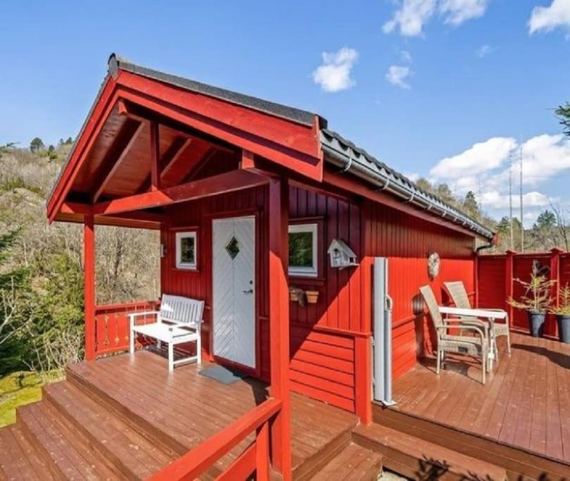Holiday home Gemuetliches Helles Am Mit Panoramaseeblick + Huette Und Nahe Lyngdal